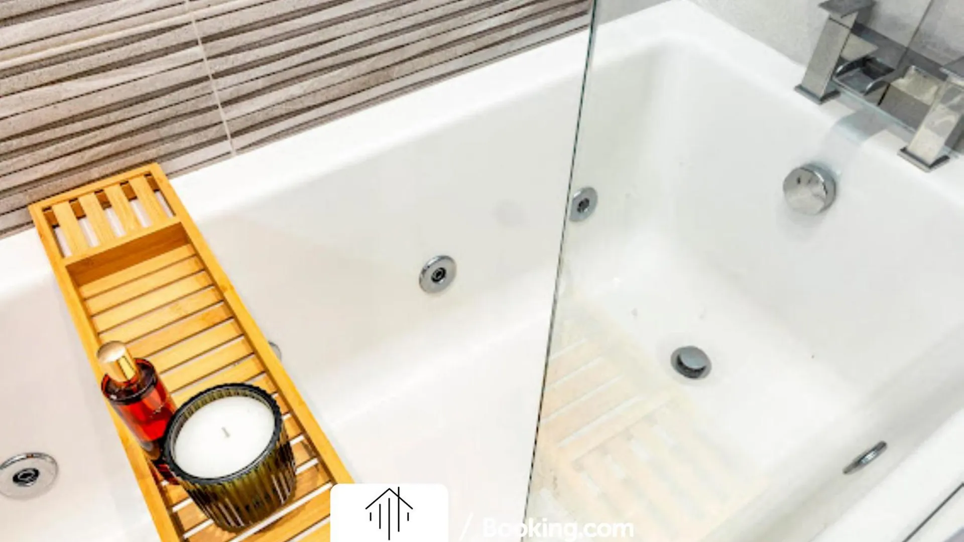 Holiday home Birmingham Airport Business & Leisure Retreat Villa